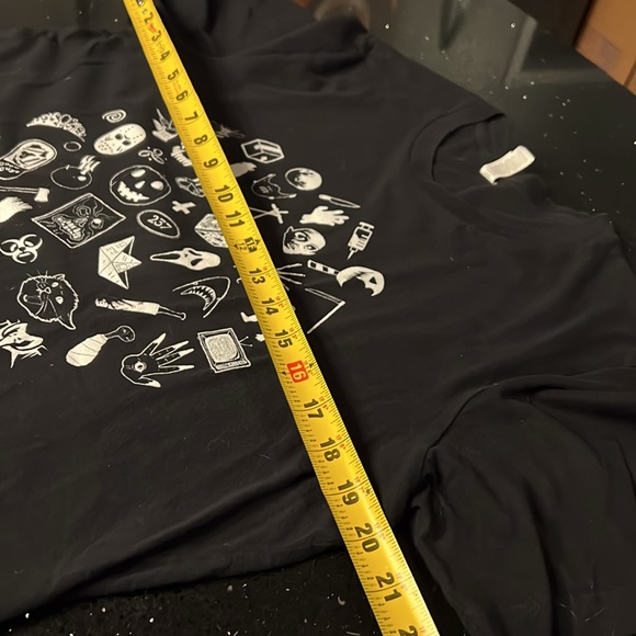 Classic Horror Movie Collage T-Shirt Large - Picture 3 of 4